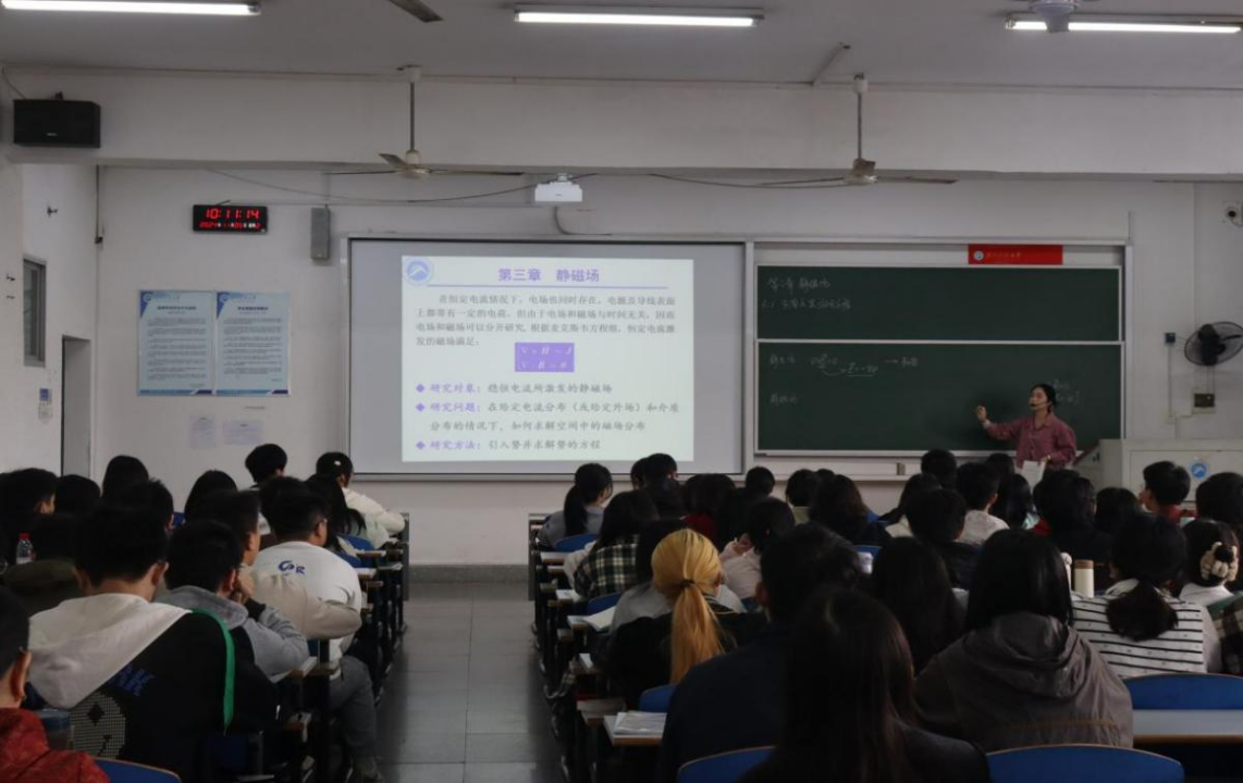 7037887c192d43e389179fb47a2413f8.gif 7037887c192d43e389179fb47a2413f8.gif