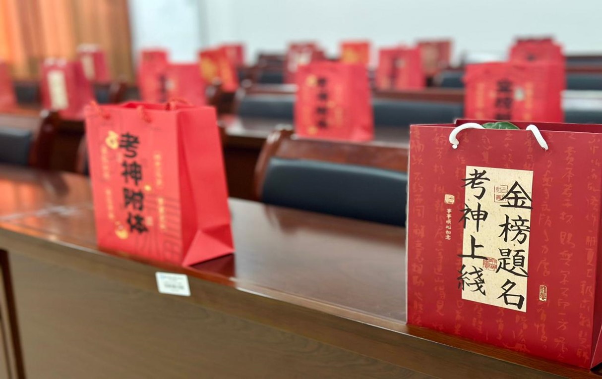 8c6431687384432fb6ab87ae69601cf9.jpg 8c6431687384432fb6ab87ae69601cf9.jpg